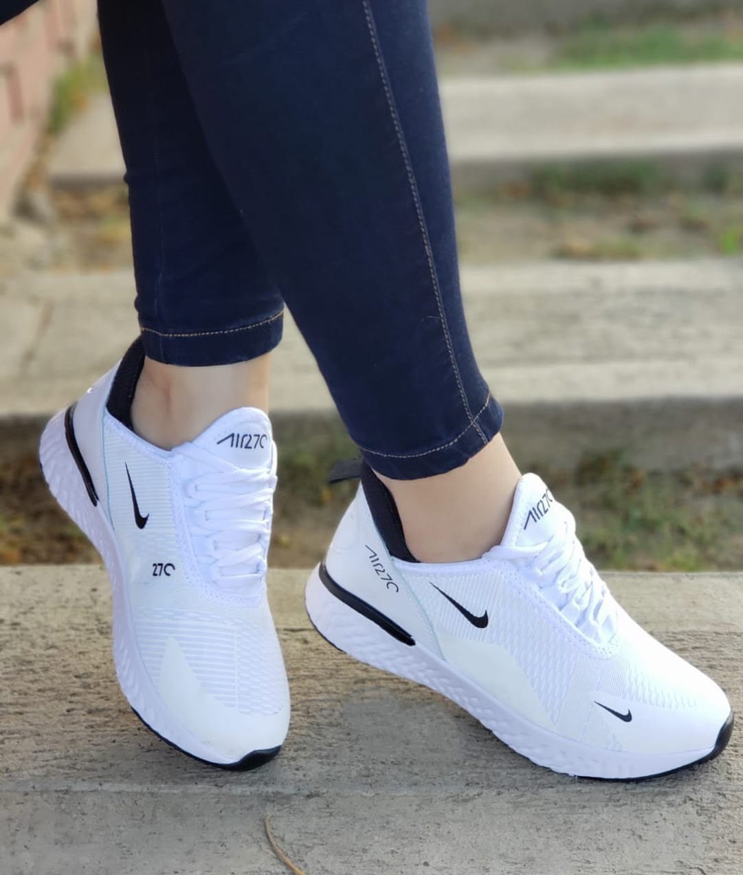 Tenis Nike 270 Blanco para Mujer