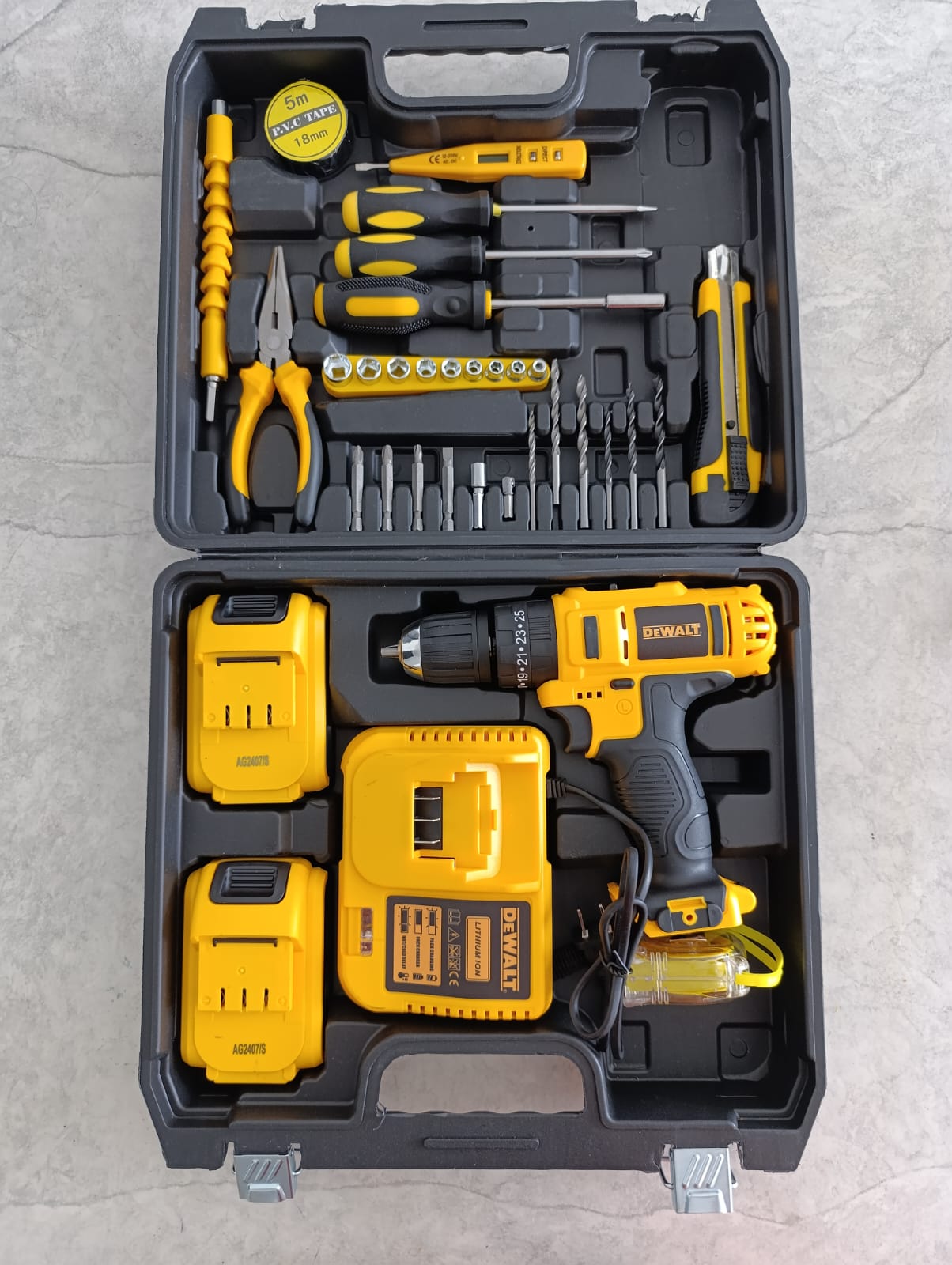 Taladro DEWALT 60V con Kit Completo de Herramientas